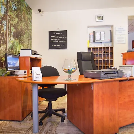 Le Clos D'alesia Szálloda 3*