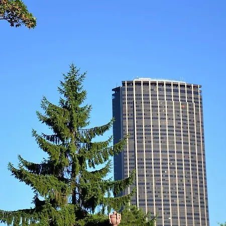 Le Clos D'alesia Hotel