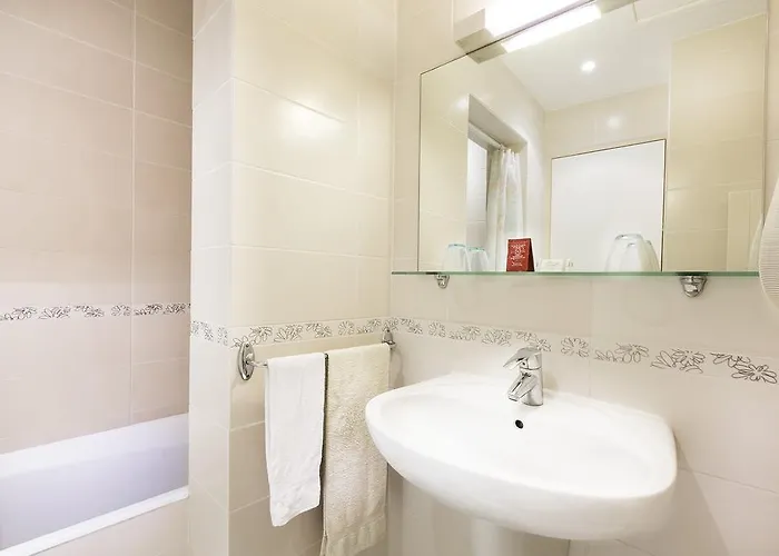 Le Clos D'alesia Hotel 3*