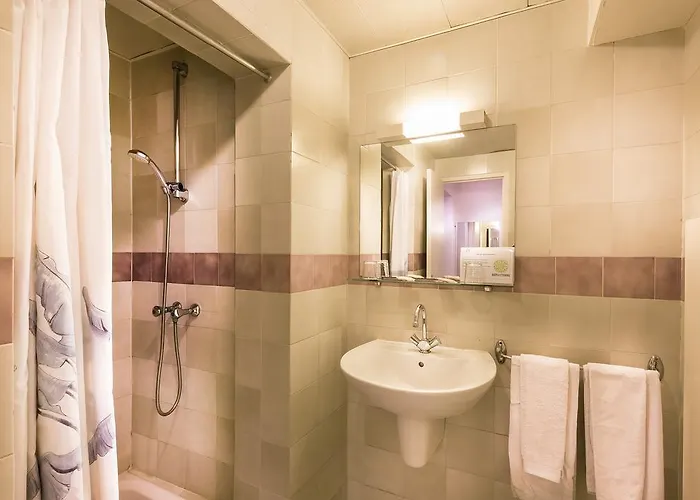 Le Clos D'alesia Hotel Paris