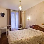 Le Clos D'alesia 3* Paris