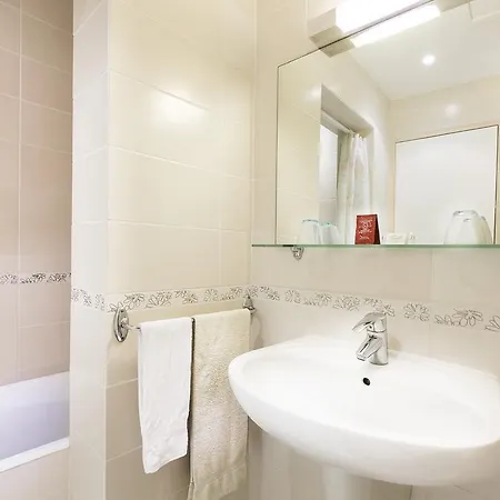 Le Clos D'alésia Hotel 3*