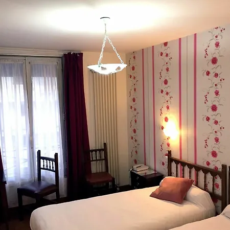 Le Clos D'alésia Hotel